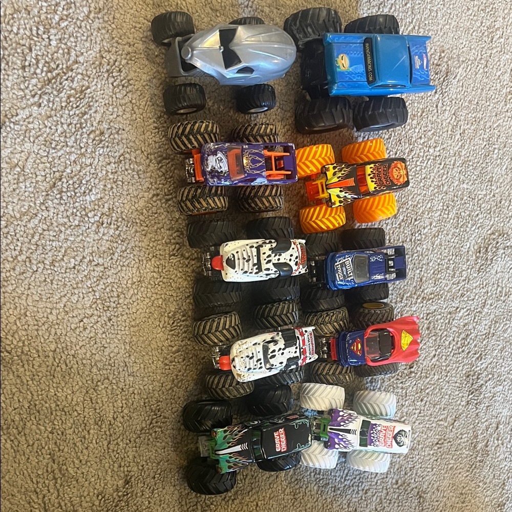 Monster Truck Toy Set - Multicolor